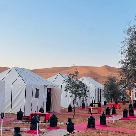 Zahra Luxury Desert Camp 호텔 메르주가 외부 사진