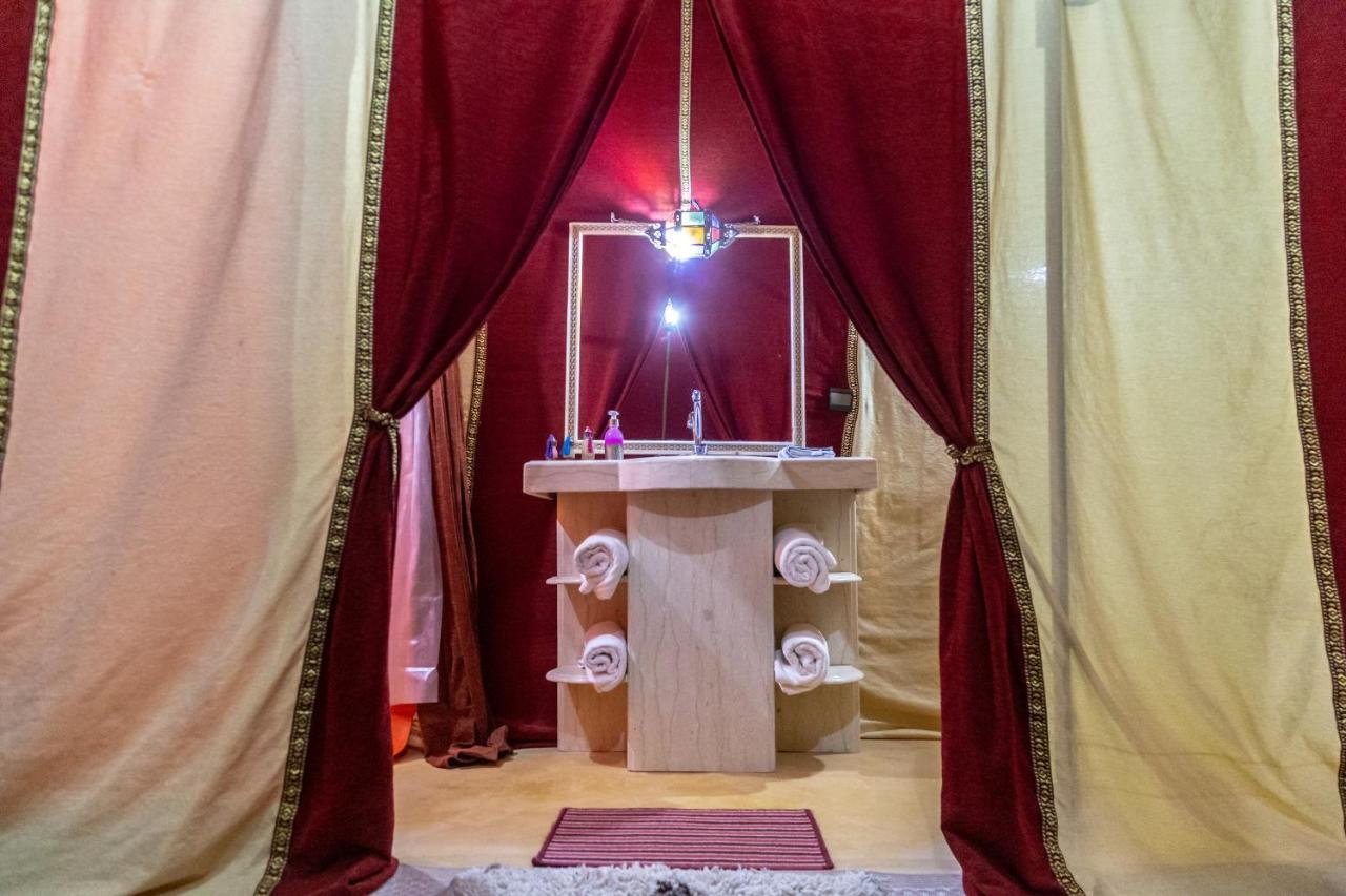 Zahra Luxury Desert Camp 호텔 메르주가 외부 사진
