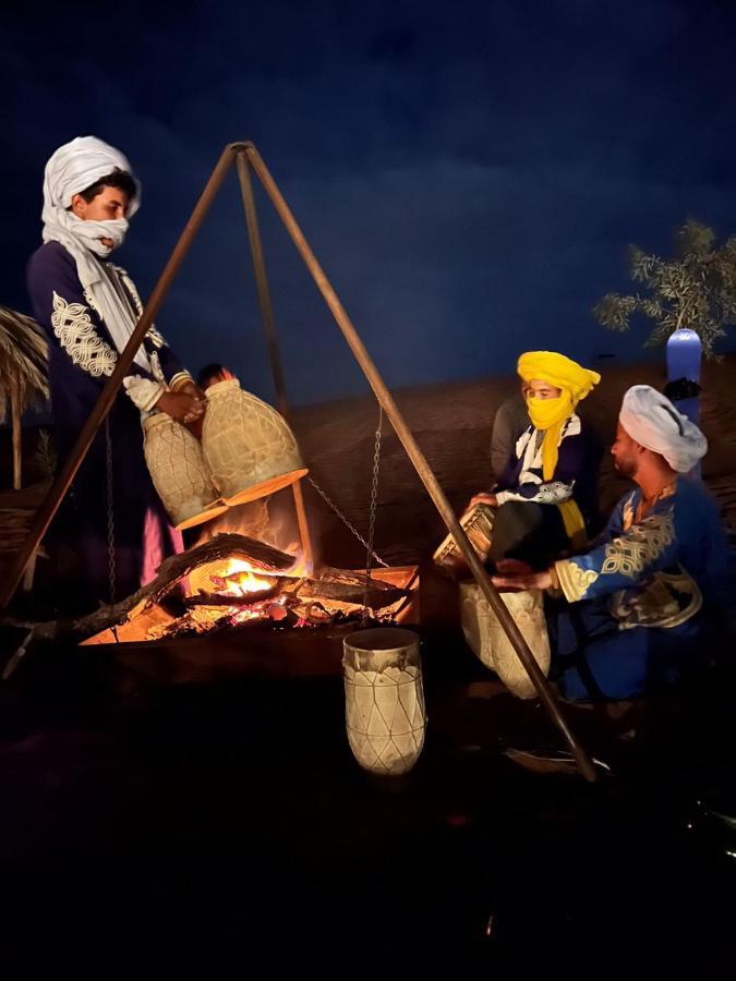 Zahra Luxury Desert Camp 호텔 메르주가 외부 사진